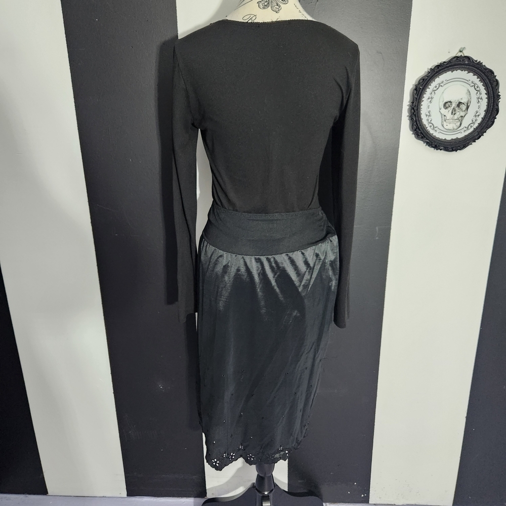 Vintage Slip - Picture 3 of 9
